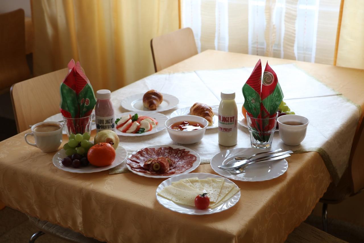 Saint Ignatius Retreat House Couette-café Ljubljana